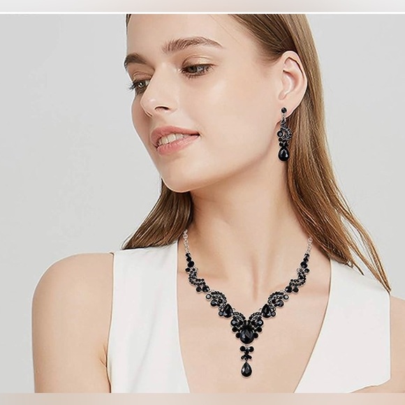 Jewelry - Crystal Bridal Art Deco Floral Wave Teardrop Necklace Earrings Bracelet Jewelry